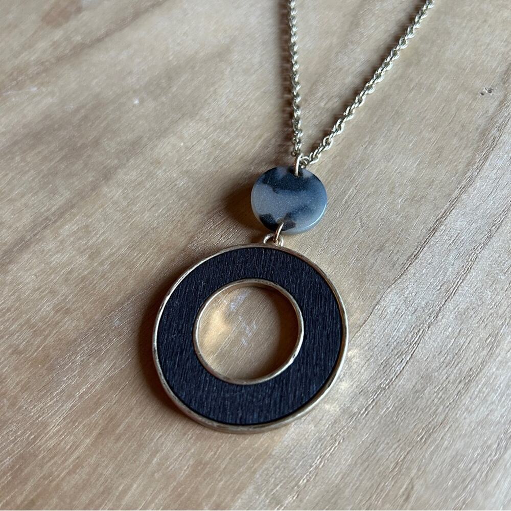 Black Wood Hammered Metal Tortoiseshell Medallion Gold Tone Chain Long Necklace